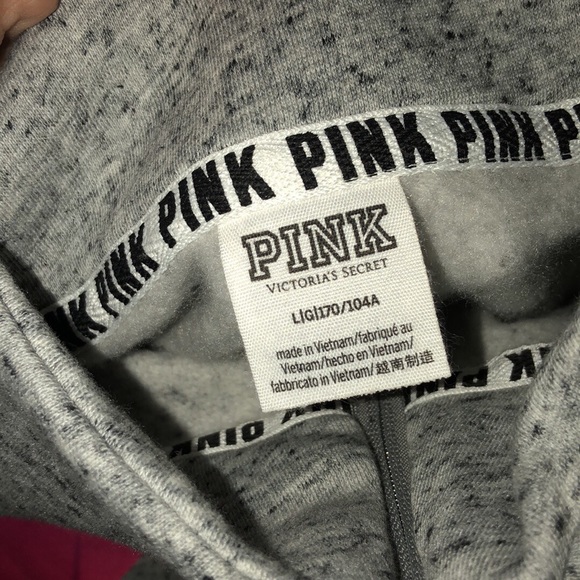 Vs pink sweater - Picture 2 of 2
